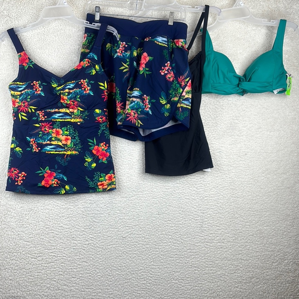 NWT Lands End Womens Sample Swimsuit Bundle 3 Tankini Bikini Tops 1 Short Size S